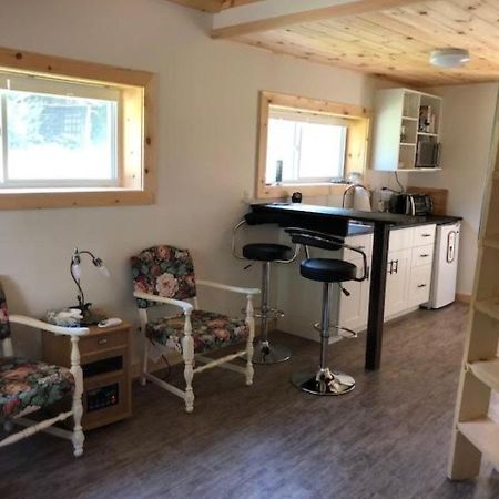 Country Living Bed & Breakfast Gravenhurst Exterior foto