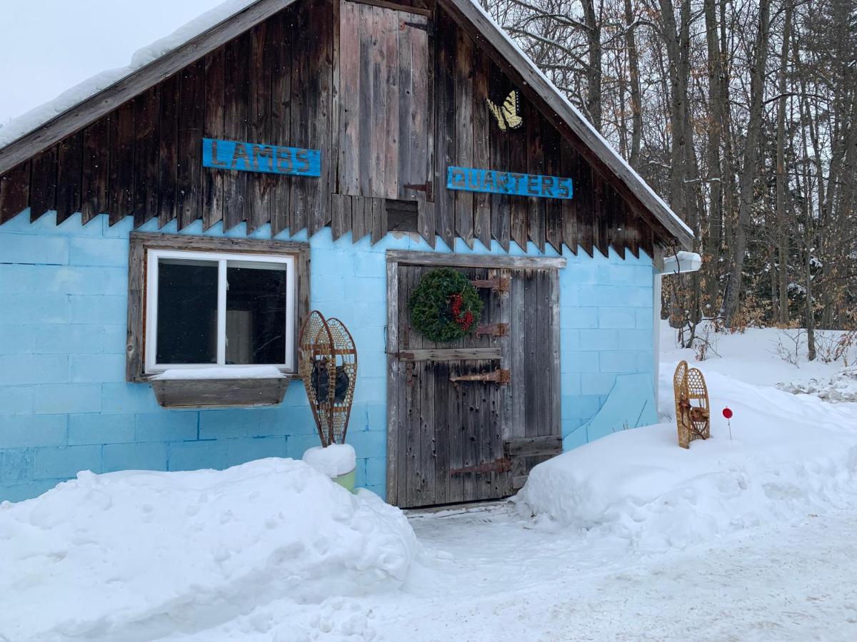 Country Living Bed & Breakfast Gravenhurst Exterior foto